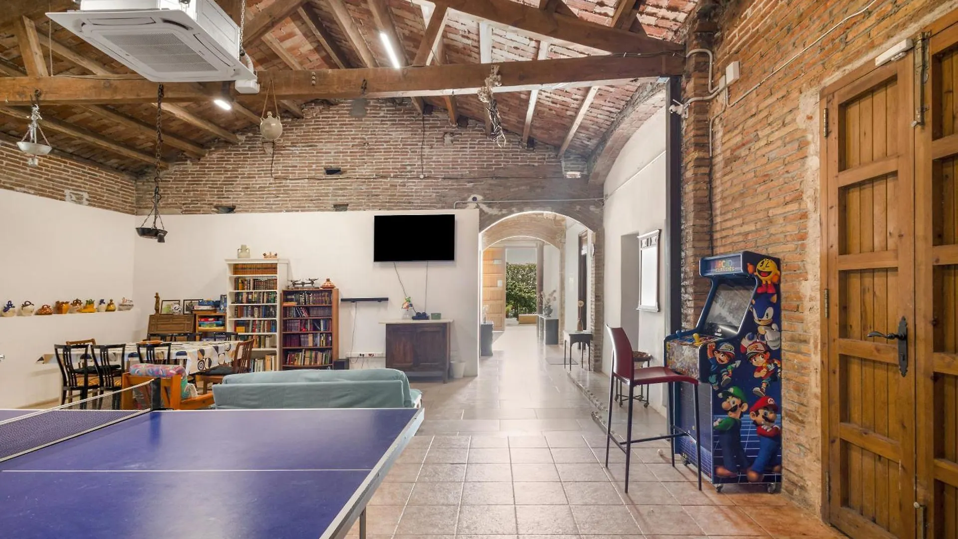 Masa La Bomba Villa Premia De Mar Holiday home