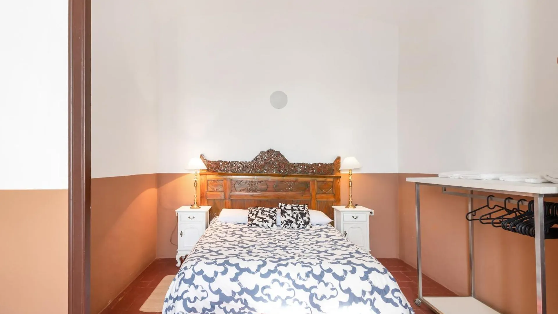 Masa La Bomba Villa Premia De Mar